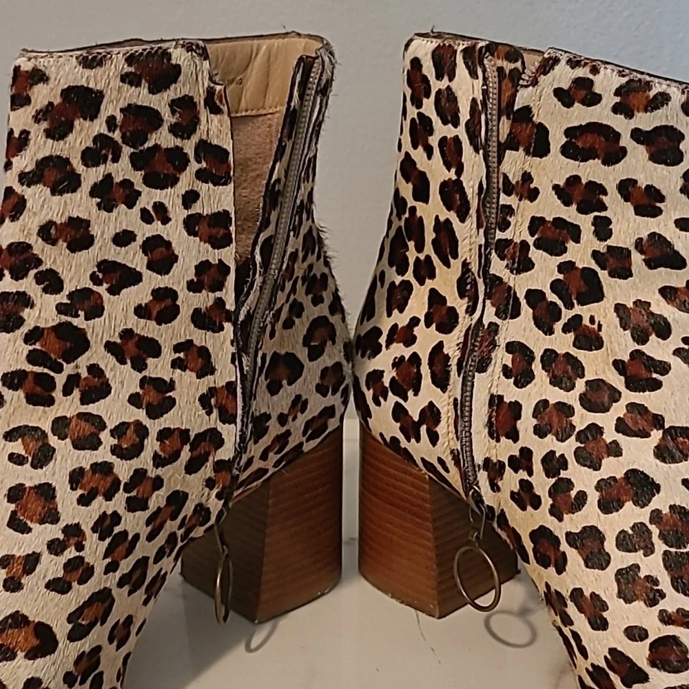 ABLE Leather Calfhair Leopard Print Chucky Block Heels Ankle Boots Booties Wmn 9